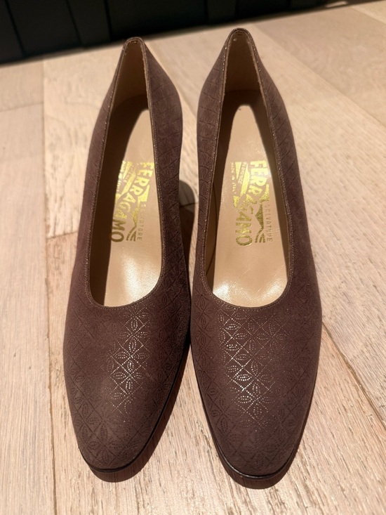 Salvatore Ferragamo Shoes - Vintage Salvatore Ferragamo Brown Laser-Etched Suede Almond Toe Block Heel 7.5